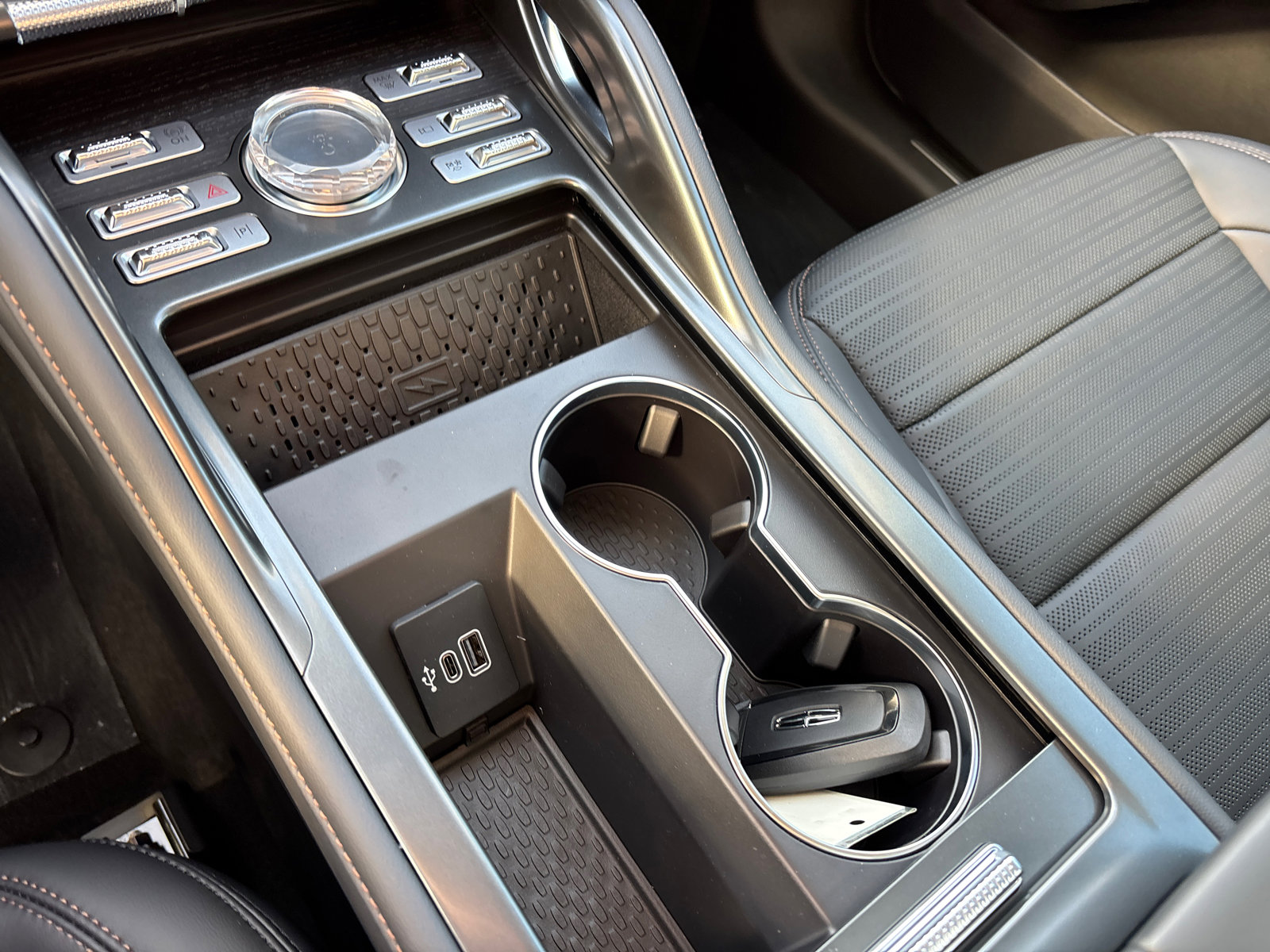 New 2026 Lincoln Nautilus Reserve image 25