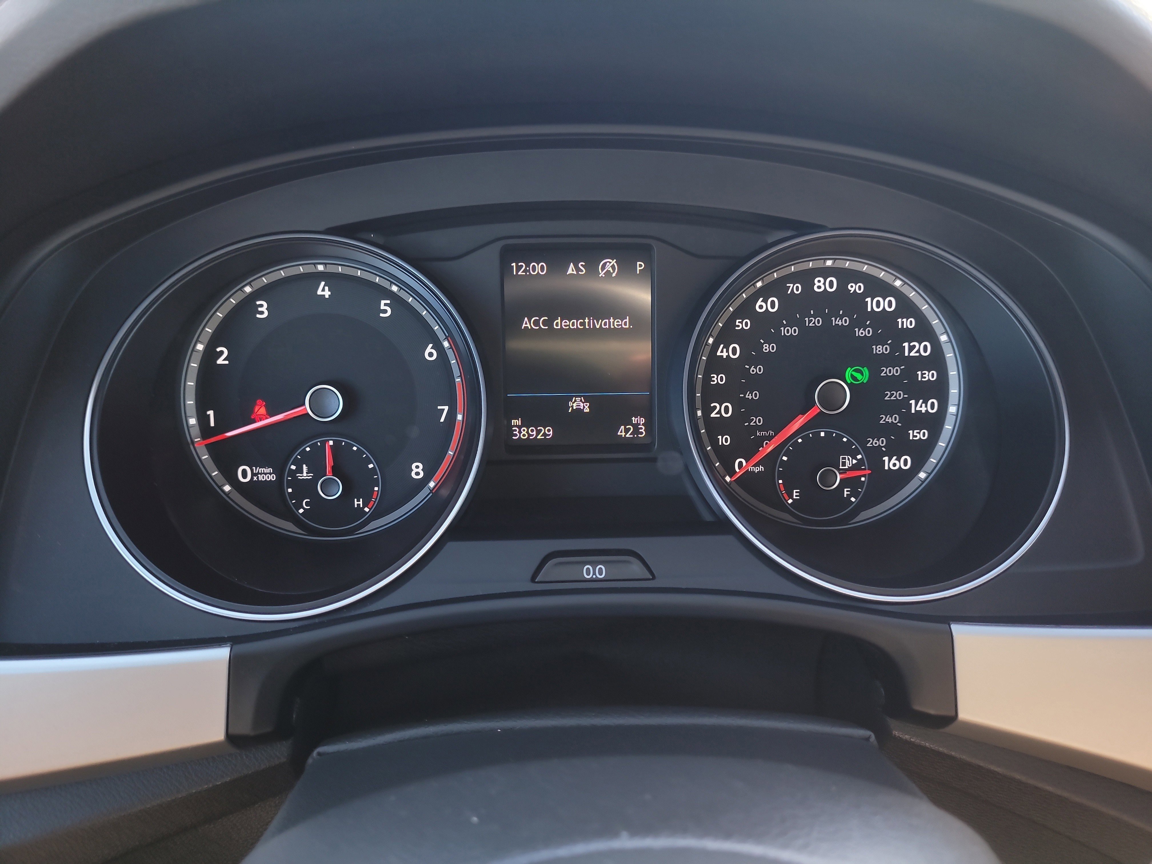 Used 2021 Volkswagen Atlas Cross Sport SE image 31