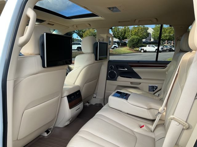 Used 2016 Lexus LX 570 4WD w/ Luxury Package image 28