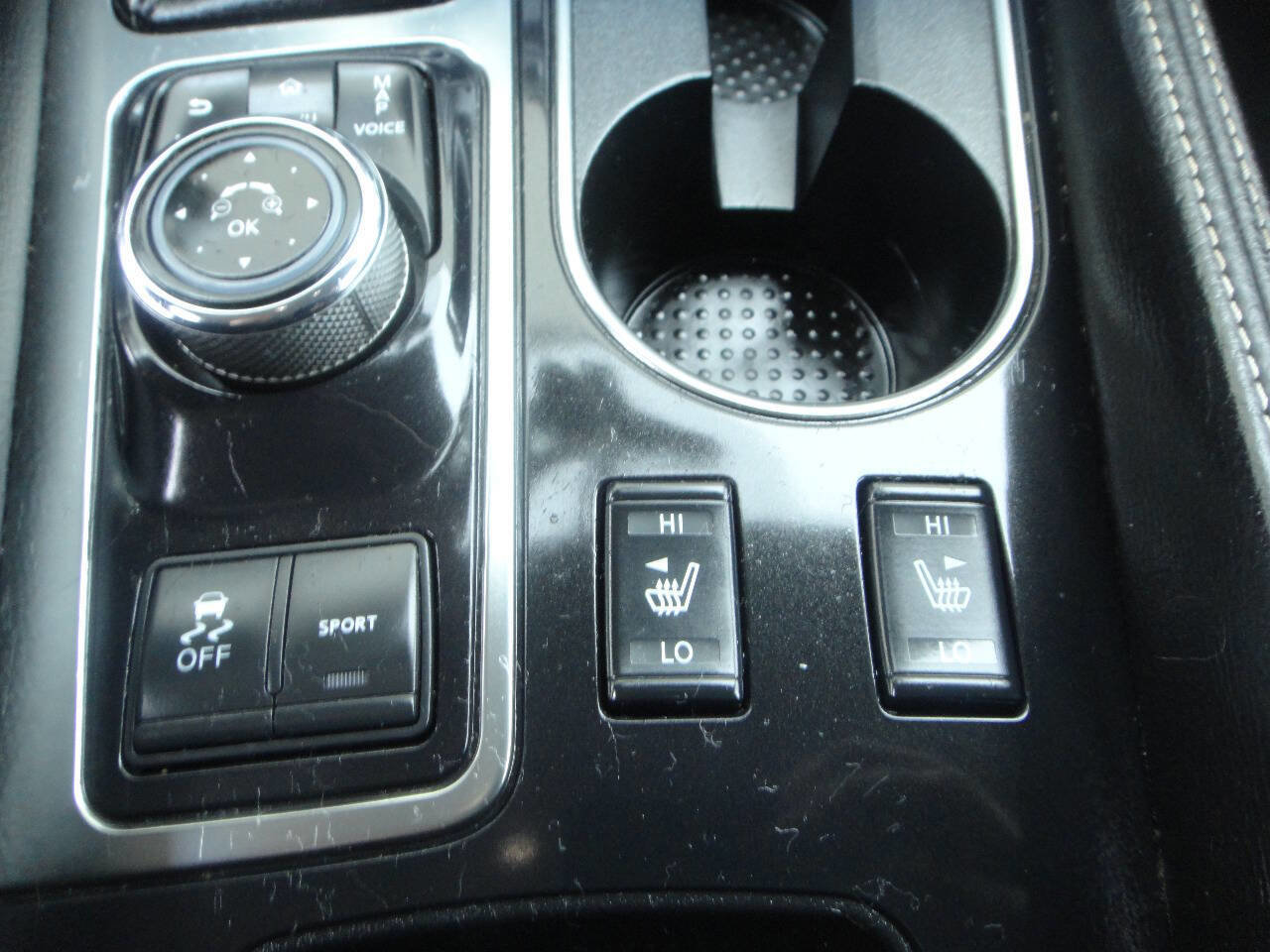 Used 2019 Nissan Maxima 3.5 SV w/ Floor Mat Group FWD image 11