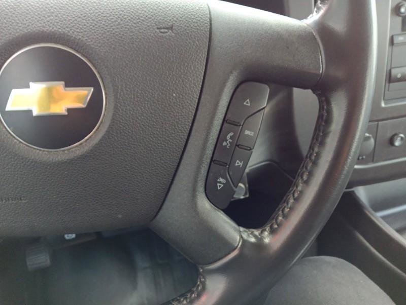 Used 2020 Chevrolet Express 3500 w/ Driver Convenience Package image 30