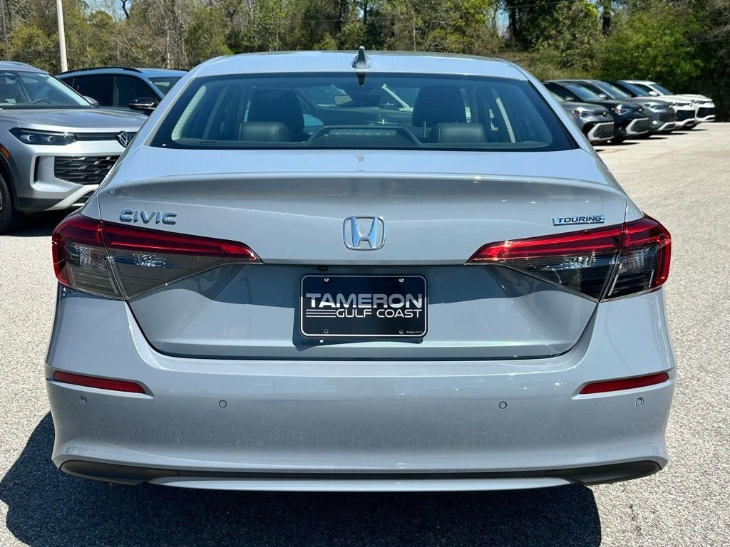 Used 2024 Honda Civic Touring image 3