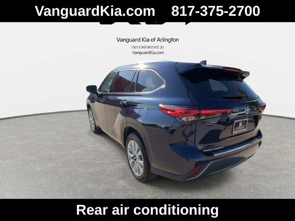 Used 2021 Toyota Highlander Limited FWD image 7