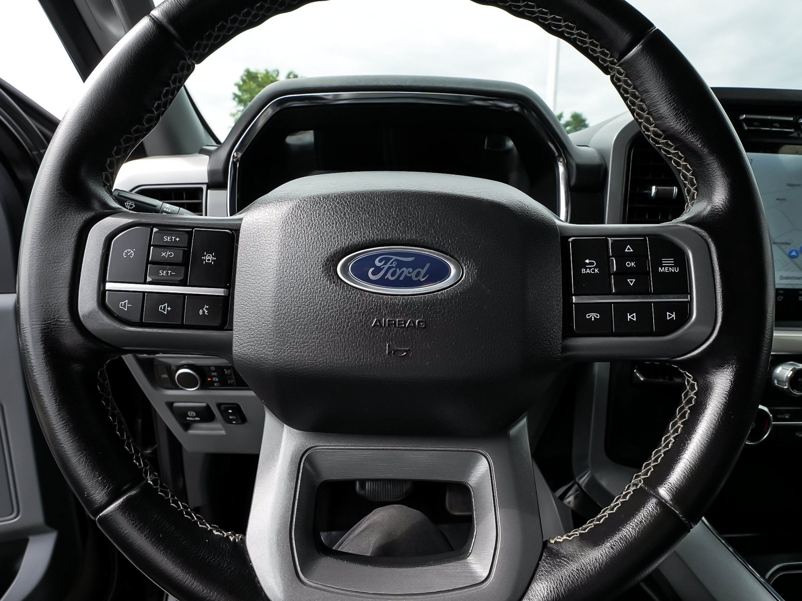 Used 2023 Ford F150 Lightning XLT AWD/4WD image 24