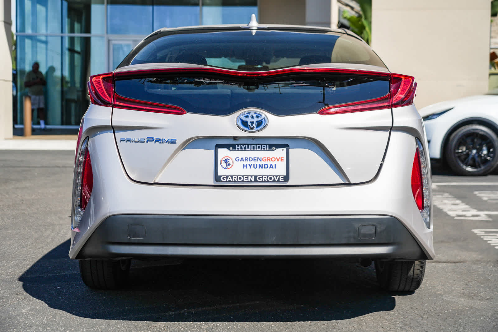 Used 2021 Toyota Prius Prime LE w/ Carpet Mat Package (TMS) FWD image 7