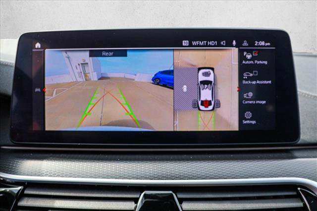 Used 2023 BMW M550i xDrive w/ Executive Package image 19