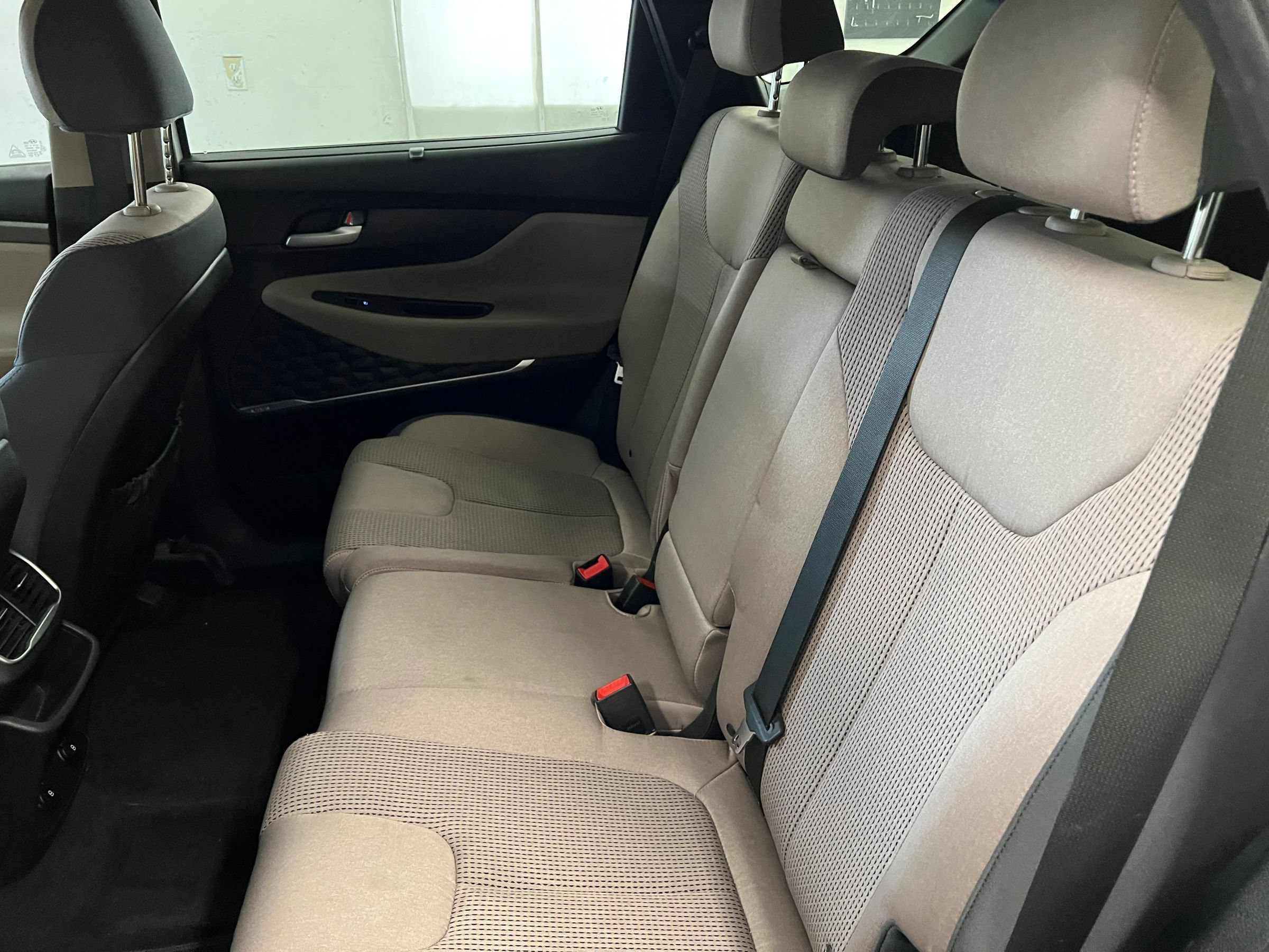 Used 2019 Hyundai Santa Fe SEL AWD/4WD image 15