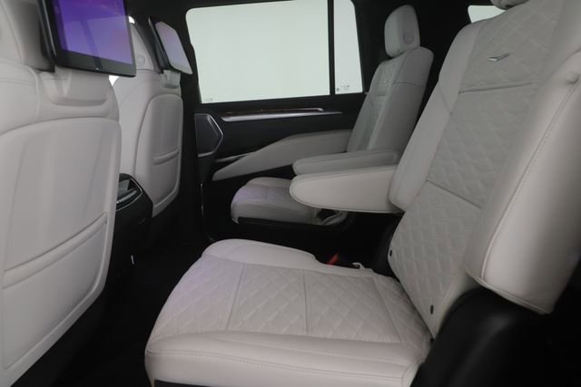 Used 2025 Cadillac Escalade ESV Sport Platinum image 29