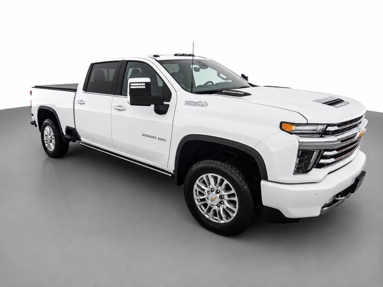 Used 2023 Chevrolet Silverado 2500 High Country w/ Z71 Off-Road Package AWD/4WD image 3