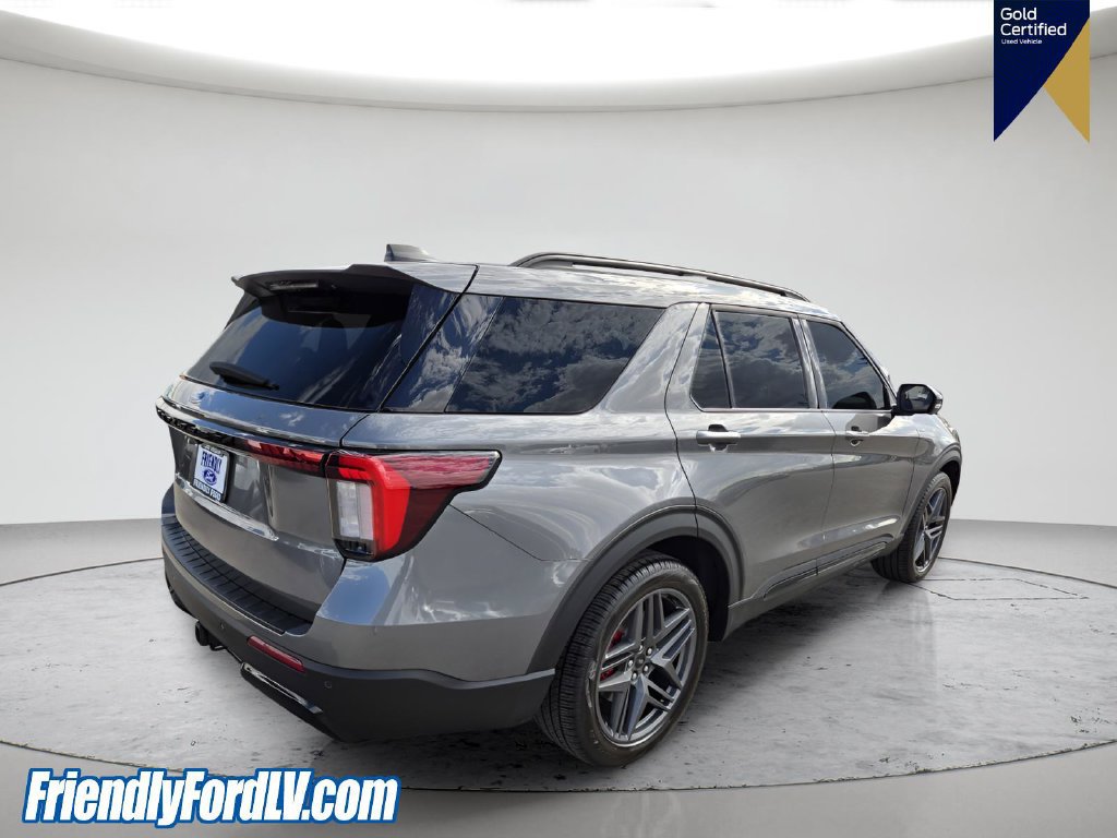 Certified 2025 Ford Explorer ST-Line RWD image 6