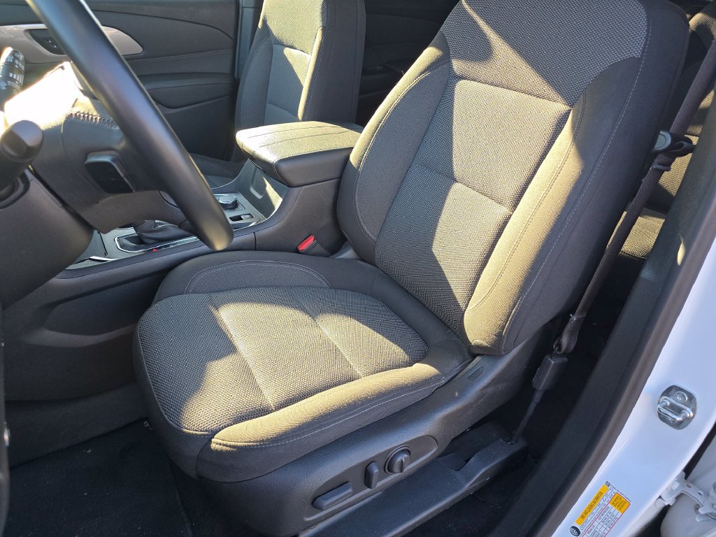 Used 2023 Chevrolet Traverse LT AWD/4WD image 29