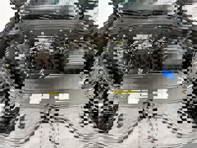 Certified 2023 Volkswagen Atlas Cross Sport SEL R-Line image 28