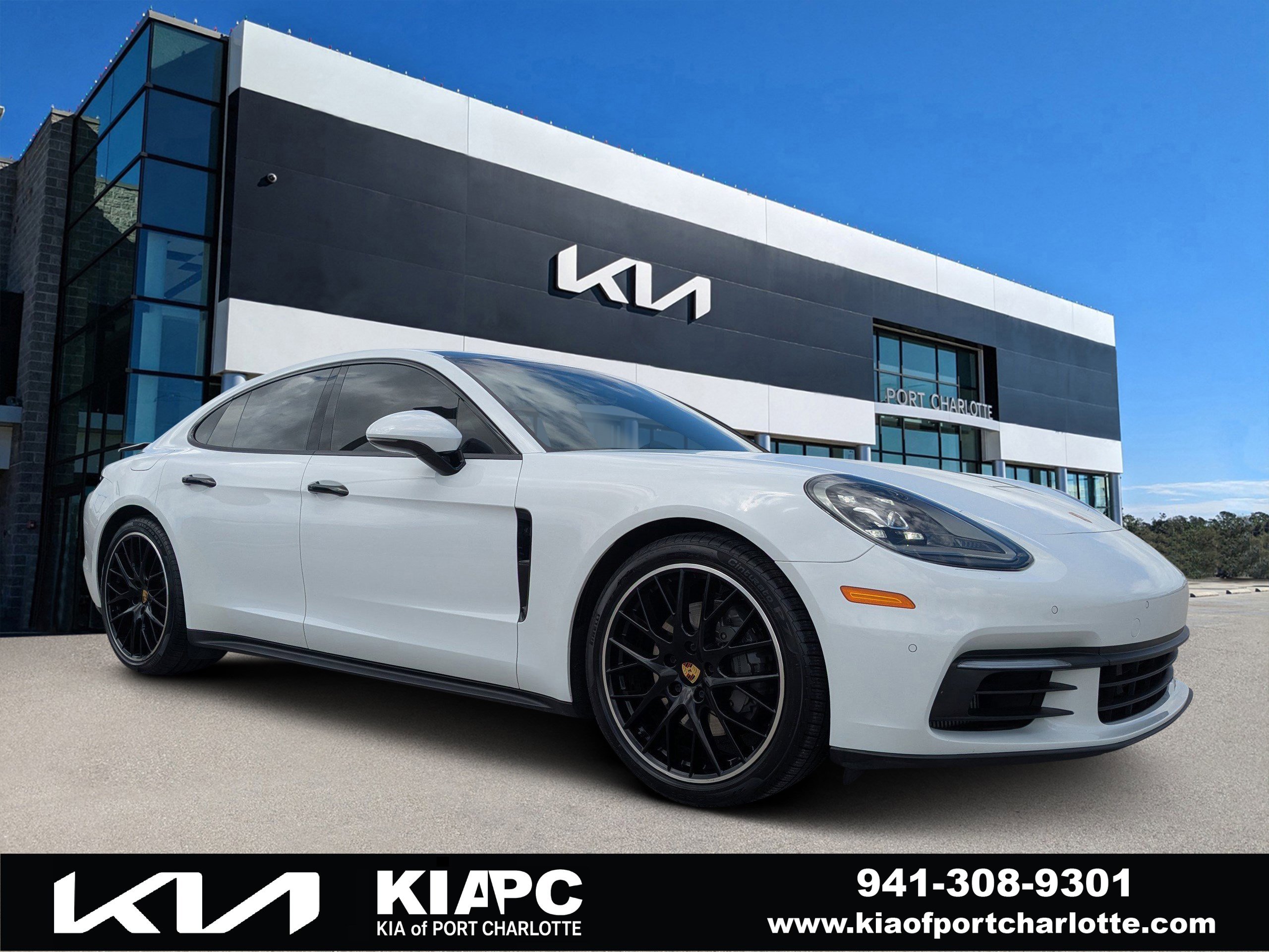 Used 2018 Porsche Panamera 4S w/ Premium Package Plus image 1