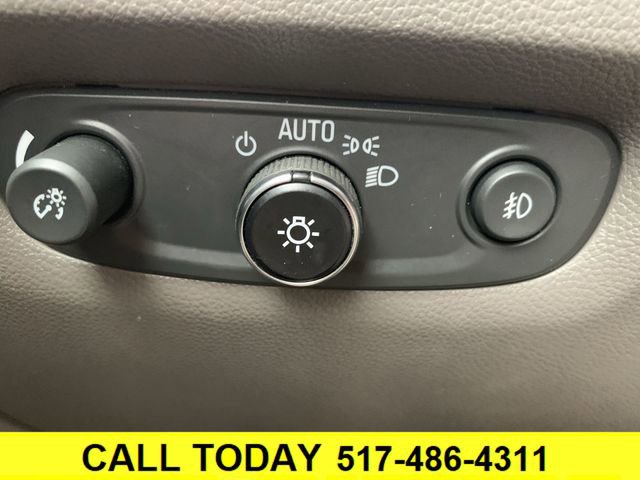 Certified 2021 Chevrolet Traverse LT image 17