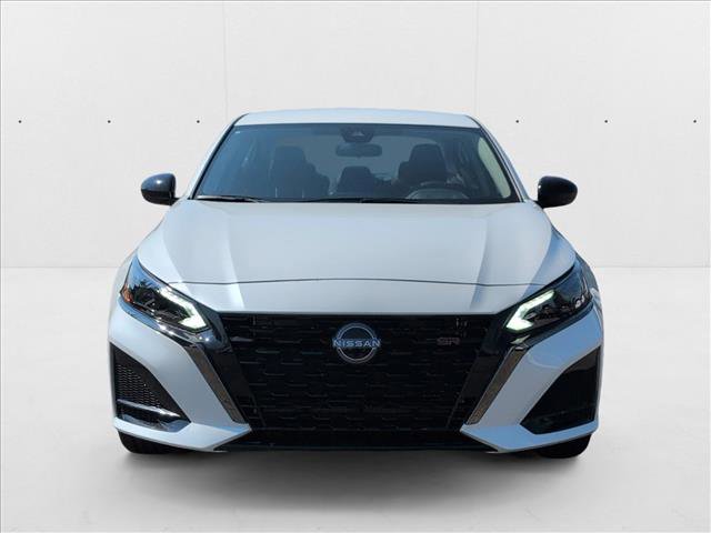 New 2025 Nissan Altima 2.5 SR image 2