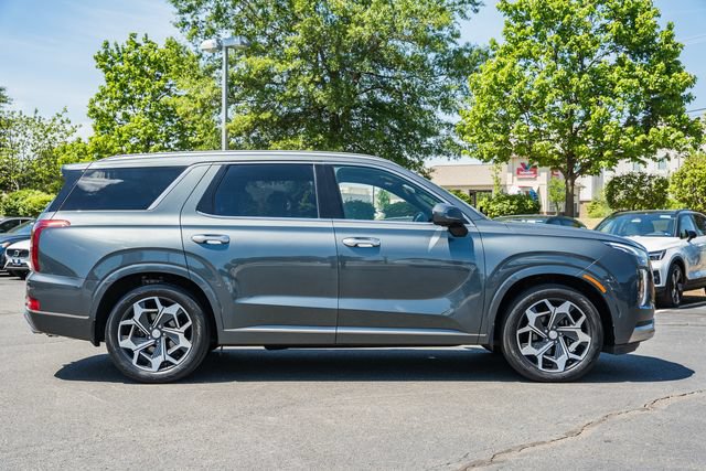 Used 2022 Hyundai Palisade Calligraphy w/ Cargo Package FWD image 4