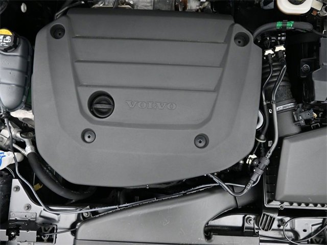 Used 2024 Volvo XC40 B5 Plus w/ Climate Package image 37