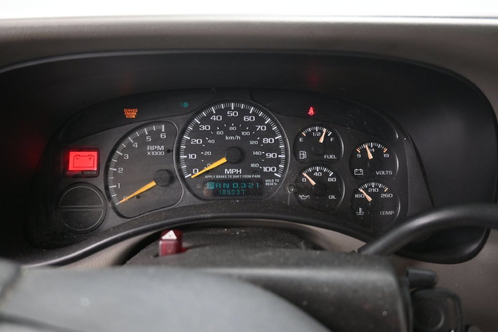 Used 2000 Chevrolet Suburban LT w/ LT Preferred Equipment Group AWD/4WD image 29