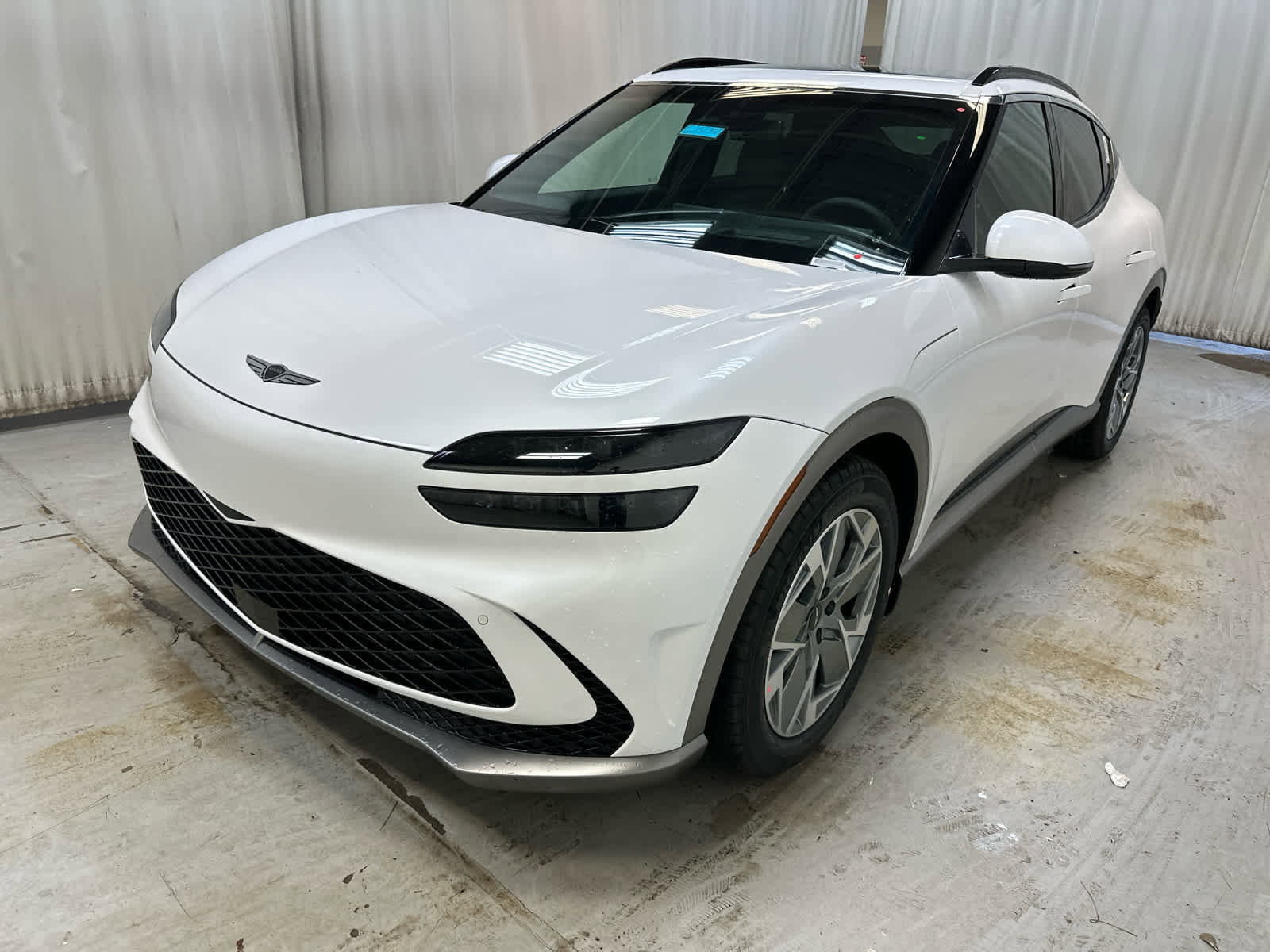 New 2025 Genesis GV60 Advanced image 3