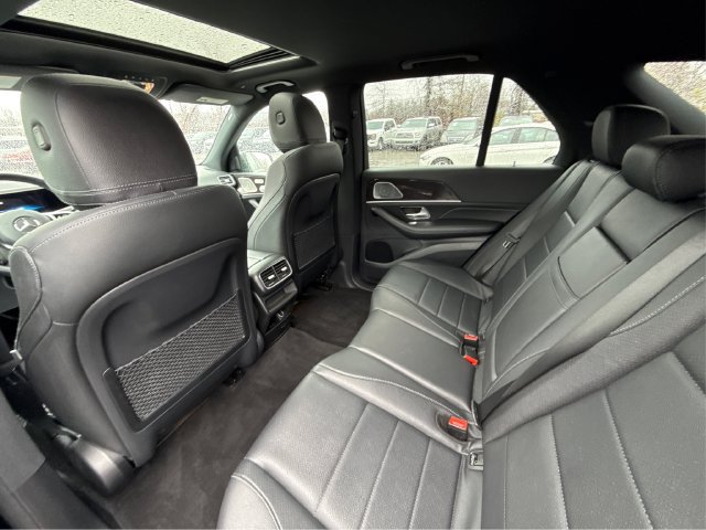 Used 2021 Mercedes-Benz GLE 350 4MATIC w/ Premium Package image 38