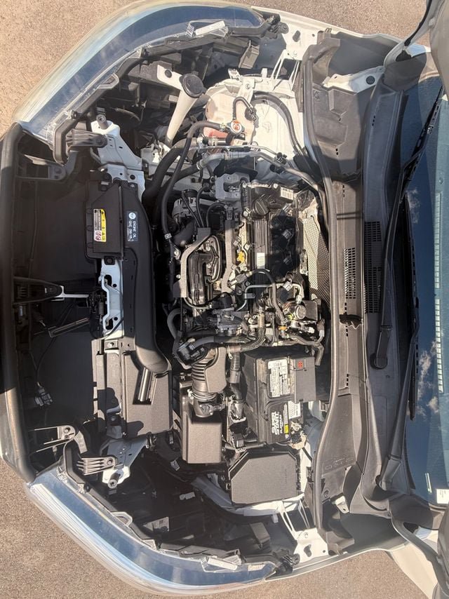 Used 2022 Toyota Corolla Cross XLE FWD image 22