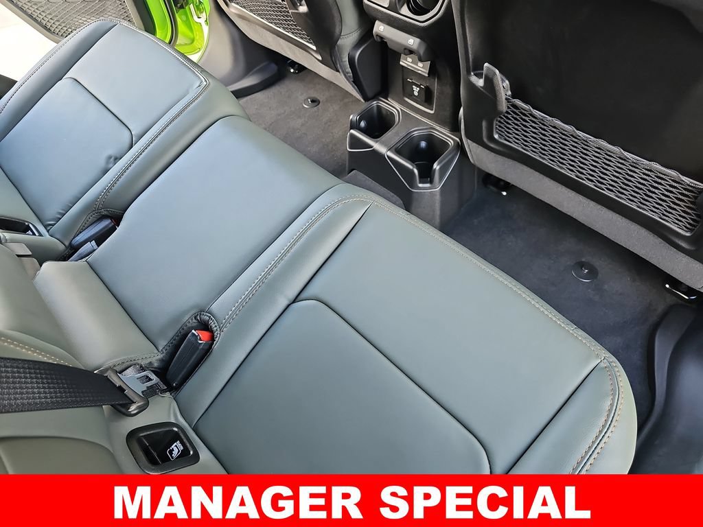 New 2025 Jeep Gladiator Mojave w/ Convenience Group AWD/4WD image 11