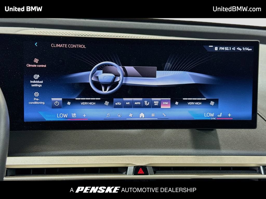 Used 2024 BMW iX xDrive50 w/ Sport Package AWD/4WD image 18