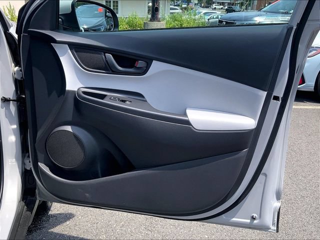 Used 2023 Hyundai Kona SEL AWD/4WD image 27