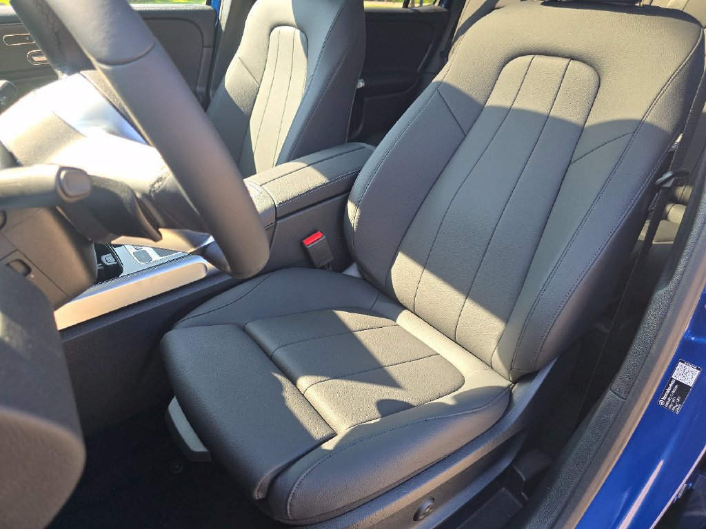 New 2026 Mercedes-Benz GLB 250 4MATIC image 24