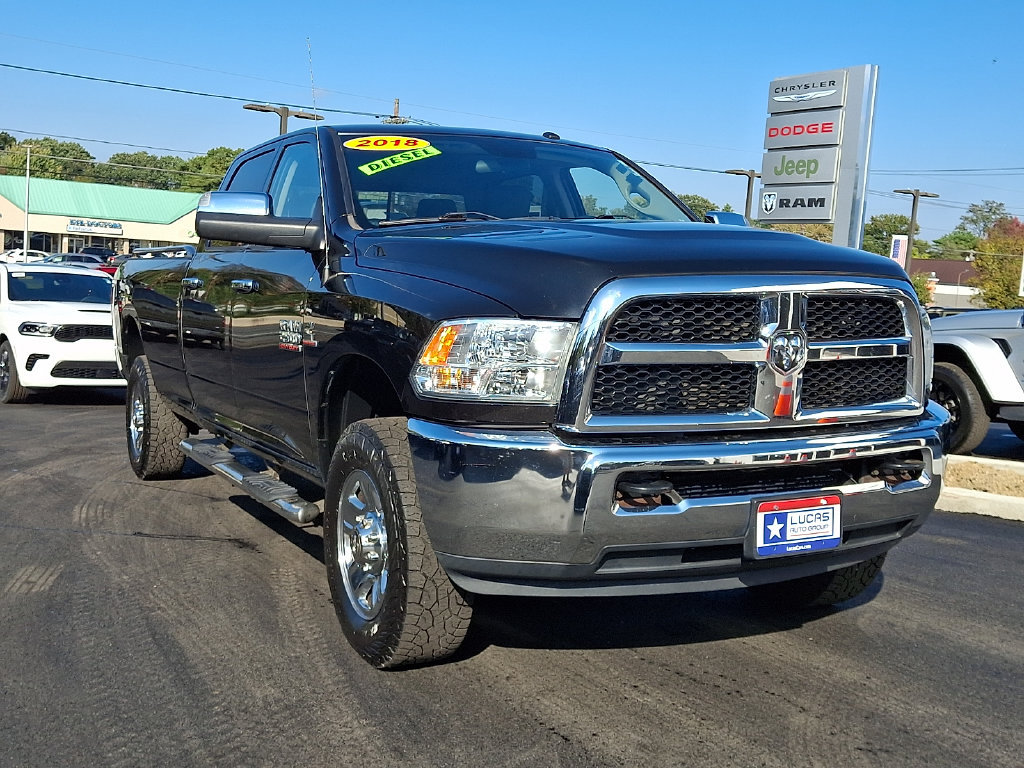 Used 2018 RAM 2500 SLT AWD/4WD image 2