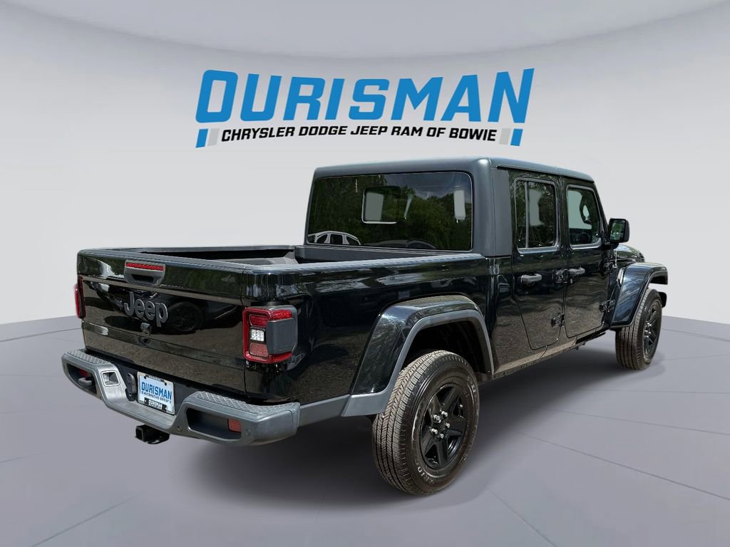 Used 2021 Jeep Gladiator Sport image 2