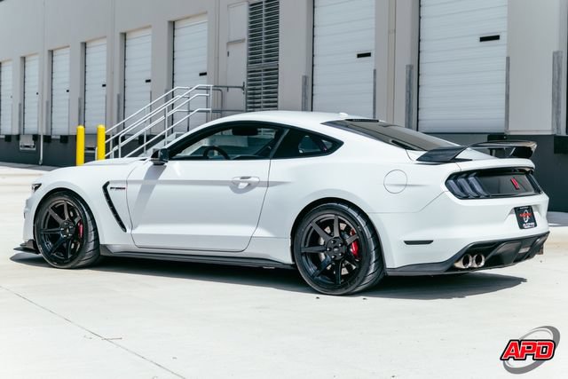 Used 2017 Ford Mustang Shelby GT350R w/ GT350R Equipment Group 920A RWD image 48
