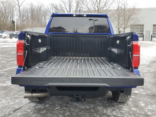 Used 2024 Toyota Tacoma TRD Off-Road image 8