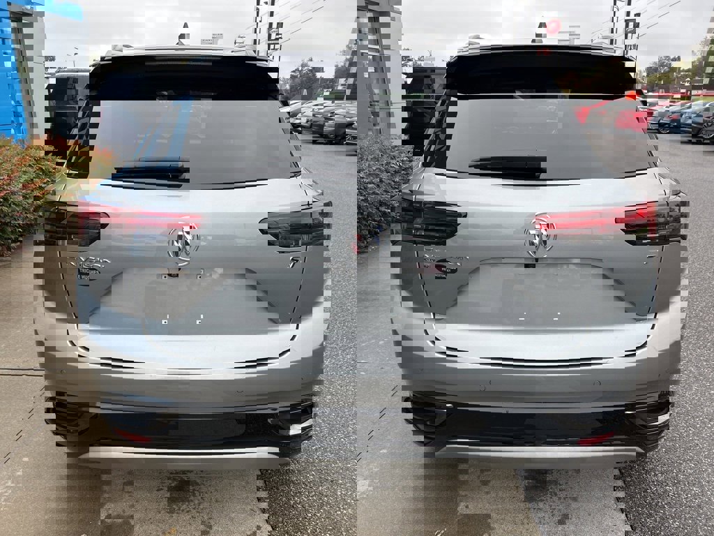 Used 2023 Buick Envision Essence w/ Sport Touring Package image 6