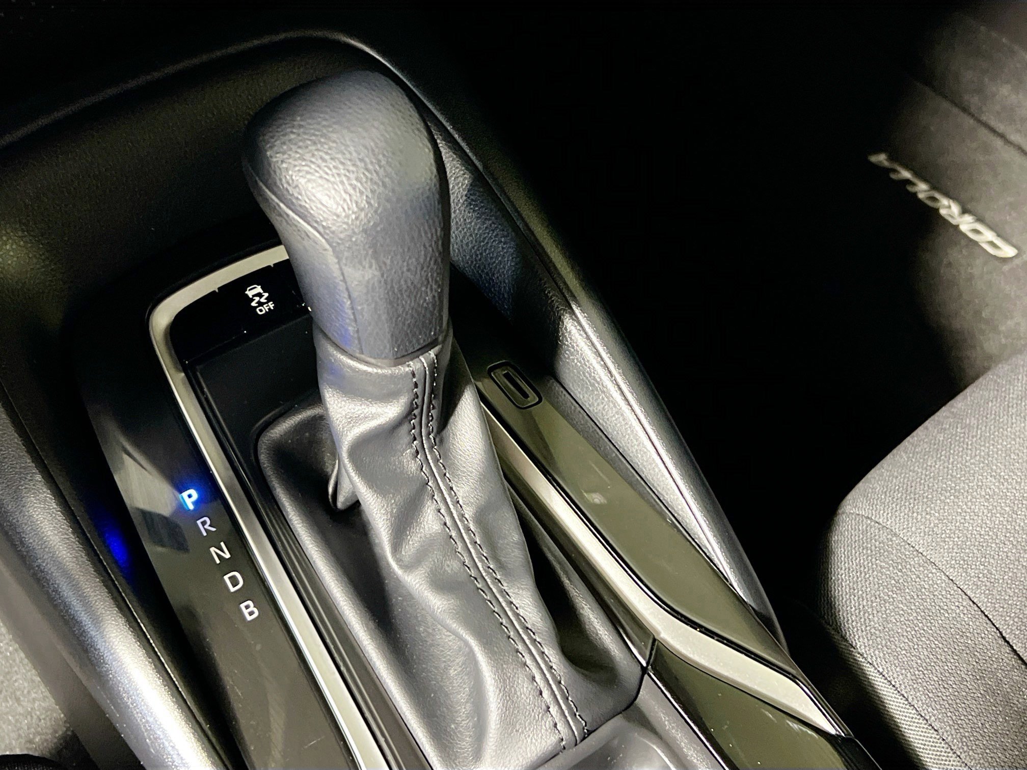 Used 2022 Toyota Corolla LE image 24