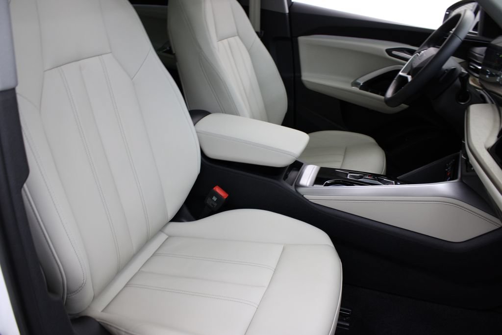Used 2025 Audi Q5 Premium Plus AWD/4WD image 25