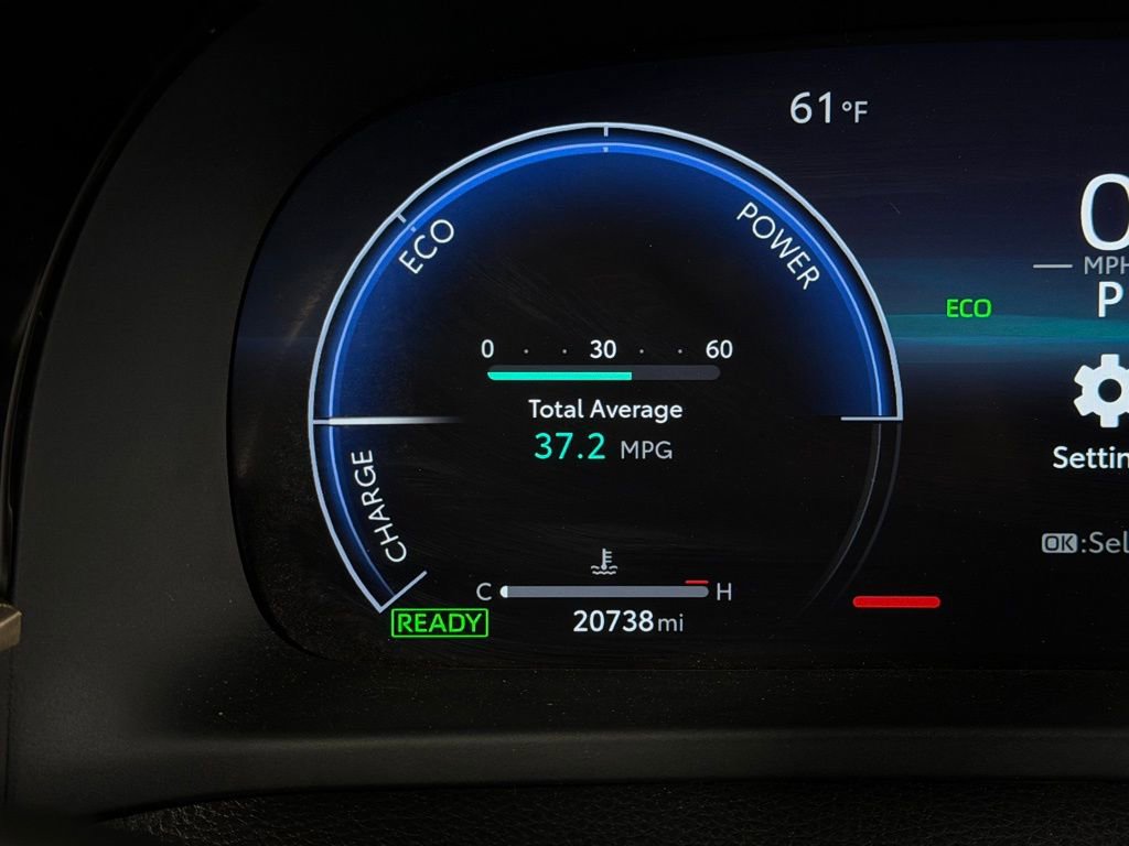 Used 2025 Toyota Crown XLE image 19