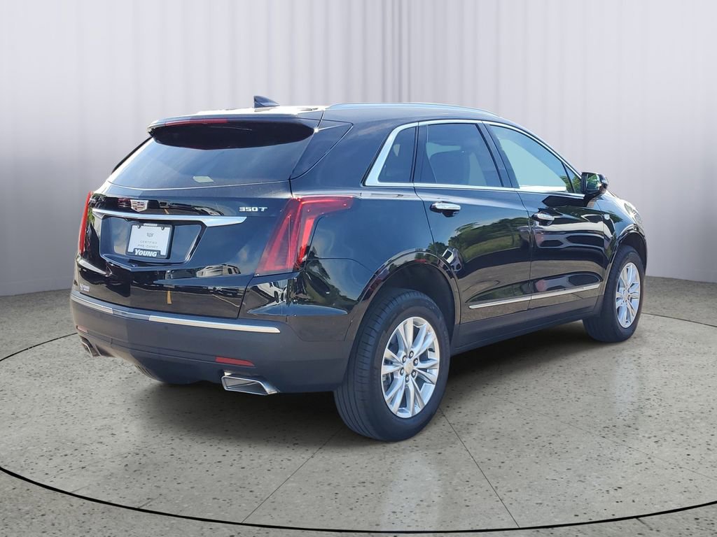 Certified 2024 Cadillac XT5 Luxury w/ LPO, Premium Carpet Package FWD image 3