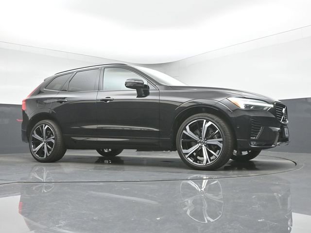 Used 2023 Volvo XC60 B6 Ultimate w/ Protection Package Premier image 36