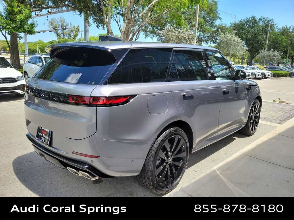 Used 2025 Land Rover Range Rover Sport Dynamic SE AWD/4WD image 8