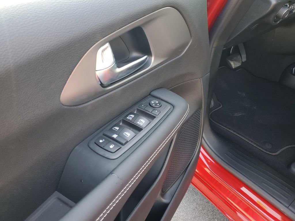 New 2025 Chrysler Voyager LX FWD image 7
