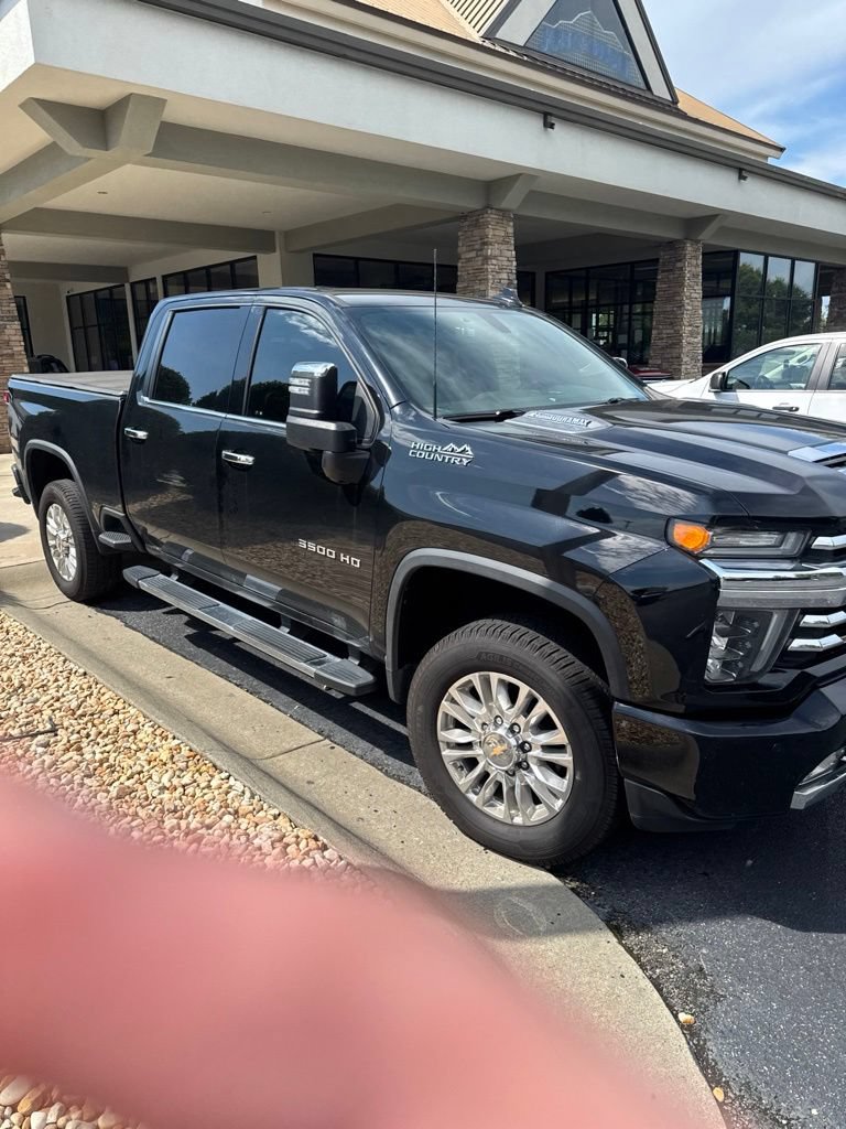 Used 2022 Chevrolet Silverado 3500 High Country AWD/4WD image 3