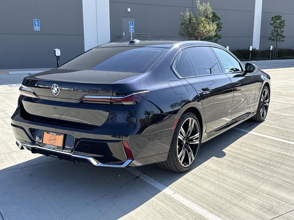 Used 2023 BMW 740i w/ Parking Assistance Package image 3