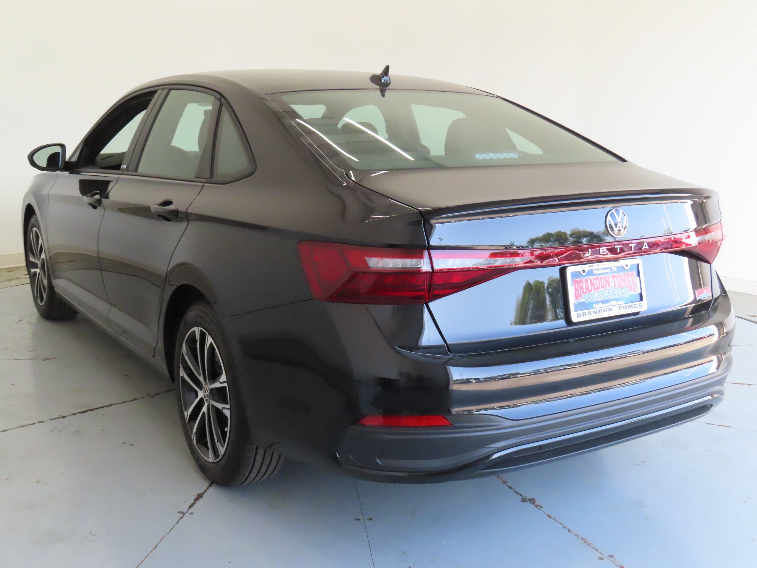 New 2026 Volkswagen Jetta Sport FWD image 6