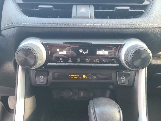 Used 2022 Toyota RAV4 LE image 27