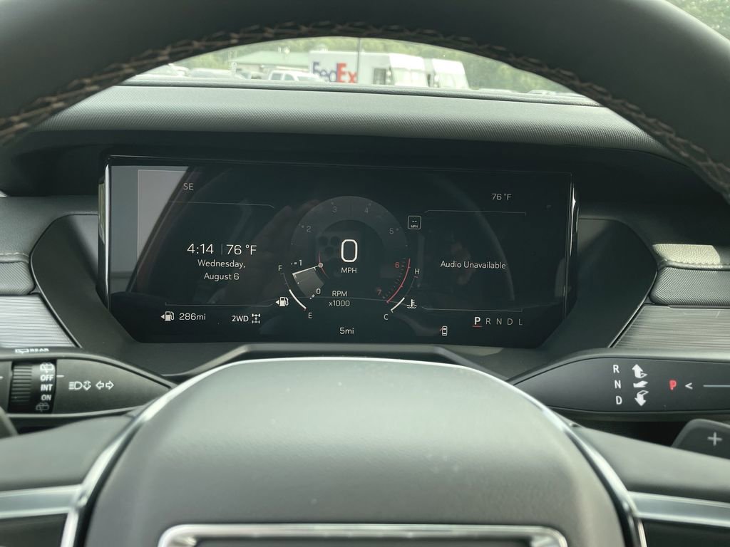 New 2026 GMC Acadia AT4 w/ Luxury Package image 17