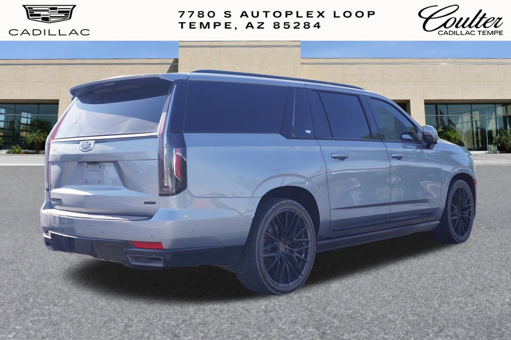 Used 2023 Cadillac Escalade ESV Sport w/ LPO, ONYX Package AWD/4WD image 5