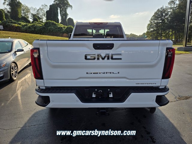 New 2026 GMC Sierra 3500 Denali Ultimate w/ LPO, Black Badging Package AWD/4WD image 5