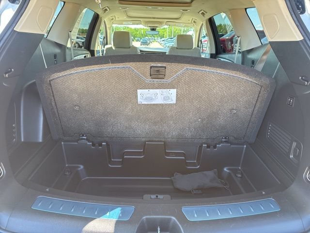 Used 2024 Buick Enclave Avenir w/ Avenir Technology Package AWD/4WD image 46