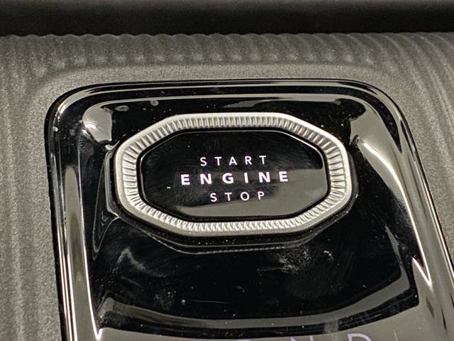 New 2026 Jeep Cherokee Overland w/ Trailer Tow Group image 44